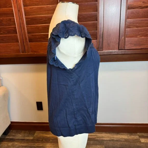 LC LAUREN CONRAD navy eyelet trim blouse SIze Small NEW WITH TAG - Picture 3 of 7